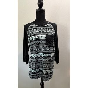 On The Byas Women's T-Shirt Medium Black Aztec Print 3/4 Sleeve Size Med. MINT